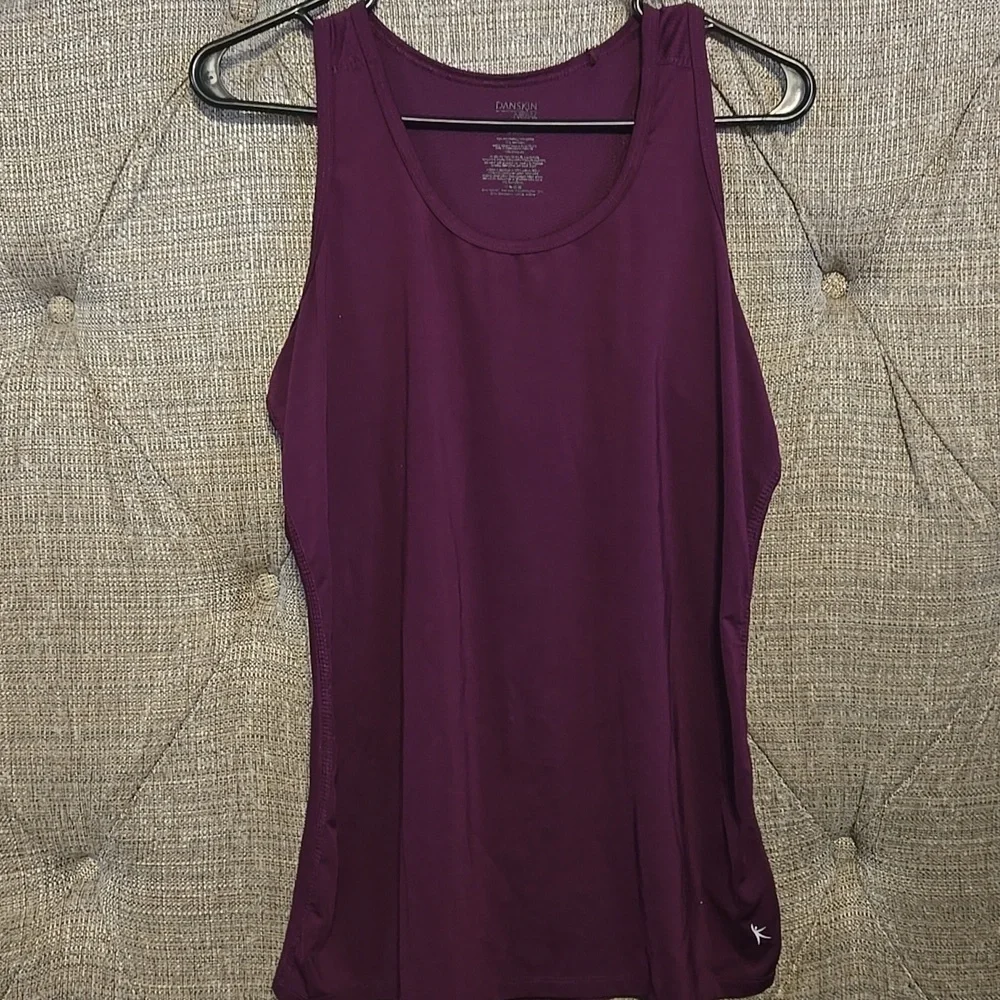 Women's Medium Danskin Dri-More Athletic Tank Tops - Picture 8 of 11